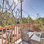 Updated Home With Patio And Yard Less Than 2 Mi To Palm Beach!