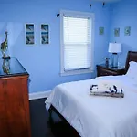 Heart Of Antiques Row, City Place, Beach, Self Check-In