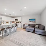 West Palm Beach Vacation Home- Blue Villa
