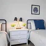 West Palm Beach Vacation Home- Blue Villa