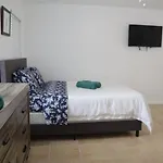 Singer Island Inn/ Deluxe Studio