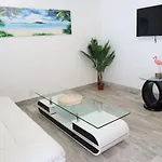 Sii Luxury 1 Bedroom Close To The Beach