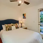 Flamingo Casita