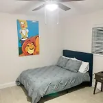Home In West Palm Beach With Heated Pool