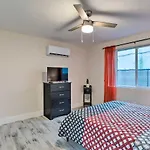 Ideally Located West Palm Beach Apartment!