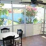 In The Heart Of West Palm Beach, Pets Welcome