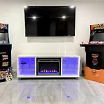 Home In West Palm Beach, Fl -Ware