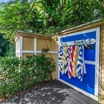 Tropical Oasis Located Near Lake With Pool And Hot Tub