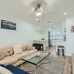 Hidden Oasis ** Stunning 2 Bedroom ** Sunset Shores