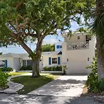 Santa Lucia Estate - Hotel Homes