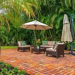Intracoastal Paradise Walking Distance To Beach!