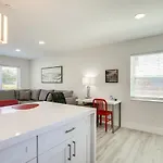 West Palm Beach Vacation Rental About 2 Mi To Beach!