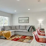 West Palm Beach Vacation Rental About 2 Mi To Beach!