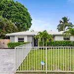 Luxury Downtown West Palm Beach Cottage!