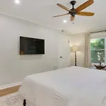 Cozy Studio Downtown Wpb -Unit C