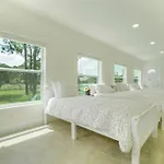 The Retreat - 11 Beds, Huge Backyard