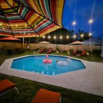 West Palm Beach Tropical Oasis