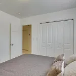 West Palm Beach Apartment 3 Mi To Shore!
