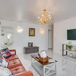 West Palm Beach Apartment 3 Mi To Shore!