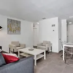 2 Bedroom Holiday Retreat West Palm Beach Art
