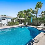 Tropical Tide Retreat