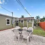 Palm Wave Stays - Central And Cozy Apt