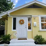 Casa Gialla: Entire Home In Downtown Wpb