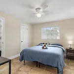 Private Rooms In West Palm Beach - Close To Beaches