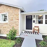 Cozy Home Near Airport, Brightline, Downtown & Beach