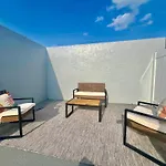 Spacious Convenient 2/2, Perfect For Groups In Wpb