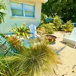 Nereidas Cottage For People Who Love The Water
