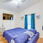 West Palm Beach Home About 2 Mi To Downtown!