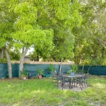 West Palm Beach Home About 2 Mi To Downtown!