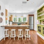 Historic El Cid With Guest Cottage & Tropical Pool