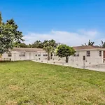 Downtown West Palm Beach, 2 Bedroom Vacation Home