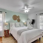 Hottub! Mini Golf! Water Access! Pets! 5Min Beach!