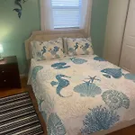 2Br Comfortable Downtown House Near Beach And More