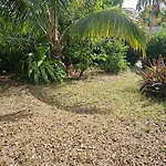 Stylish 3Br Home & Hottub Near Beaches & Downtown