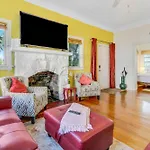 The Mayflower House