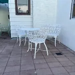 Convenient And Private Downtown 1Br Near Beach