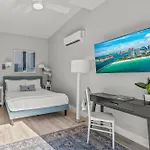 Historical Residence Heated Pool Beach Proximity Indigo Key Resldences
