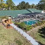 Whats So Addictive About This Green House
