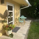 Cozy And Private Guest Suite