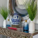 Chic Downtown Home - Location Location Location!!