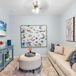 Chic Downtown Home 42 And Guest Home 11