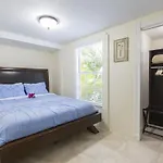 Tropical Garden Bungalow A