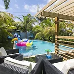 Tropical Garden Bungalow B