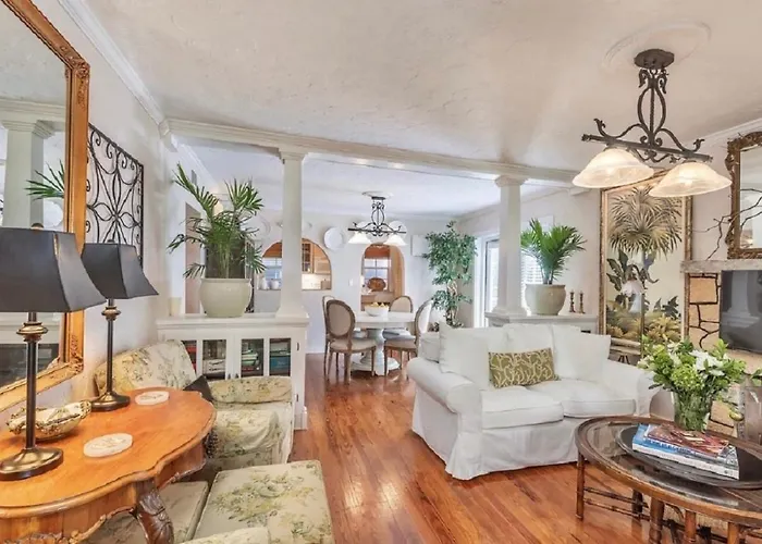 Tropical Designer House In Heart Of Antique Row Wpb