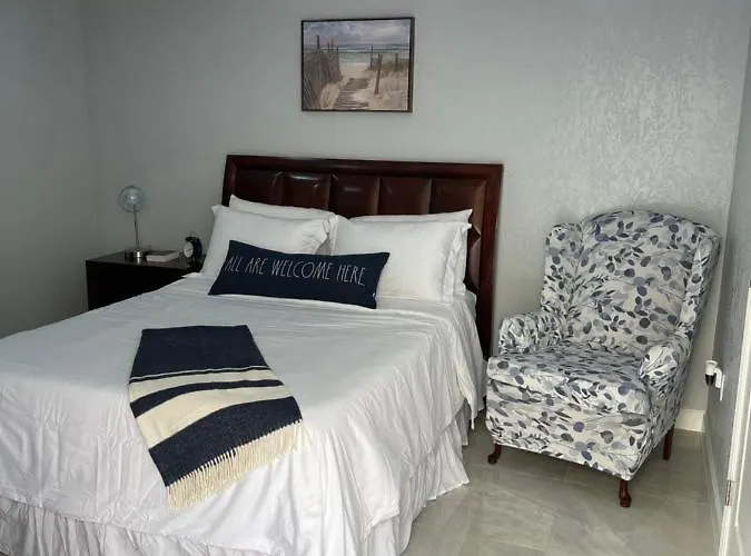 The Ocean Palms Suite