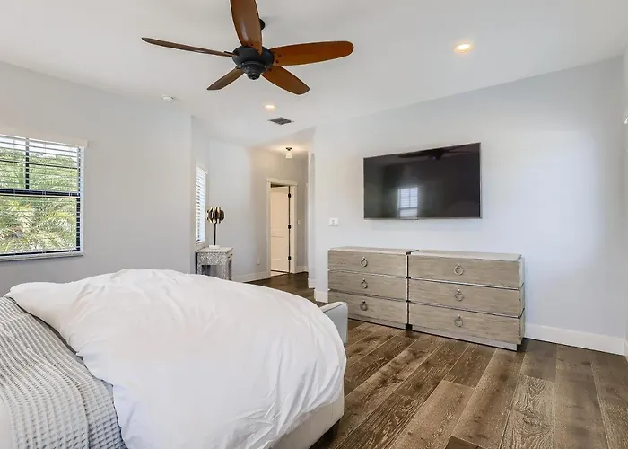 Villa Del Flamingo 4Bd 3Ba Private